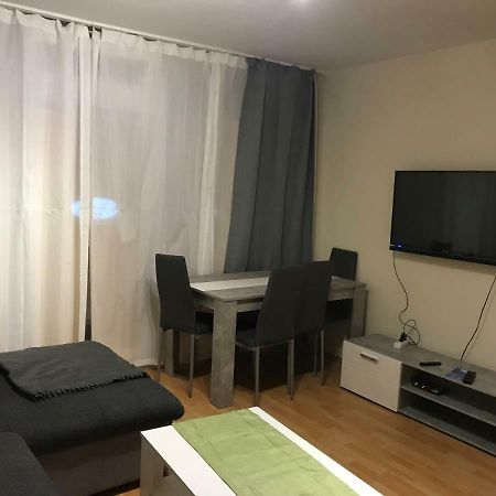 City Appartment Near Dusseldorf Mainstation! エクステリア 写真